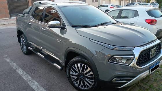 FIAT TORO 2.0 16V TURBO DIESEL RANCH 4WD AT9 FIAT TORO 2.0 16V TURBO DIESEL RANCH 4WD AT9